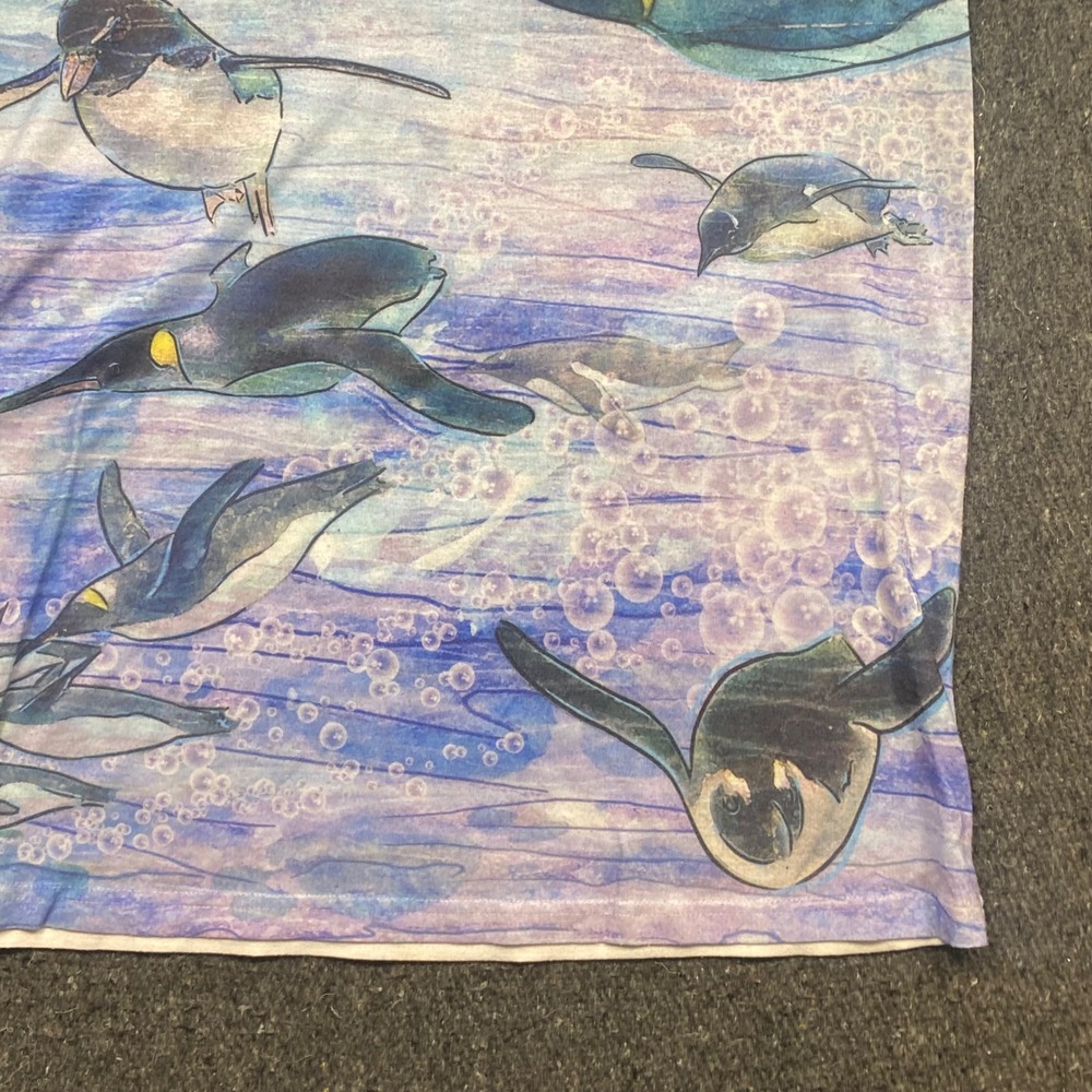 SeaWorld Penguin All Over Print TShirt Sz M Blue Purple Watercolor Graphic Tee - Picture 2 of 10